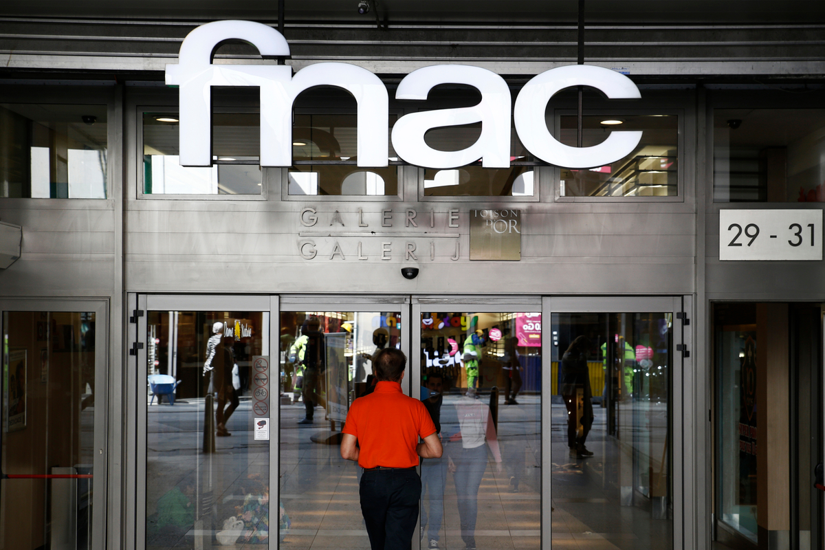 FNAC