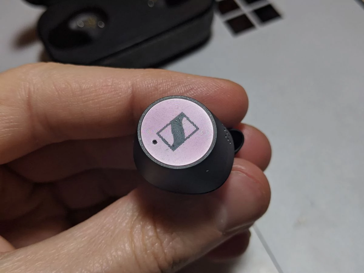 Sennheiser Momentum True Wireless (4).jpg