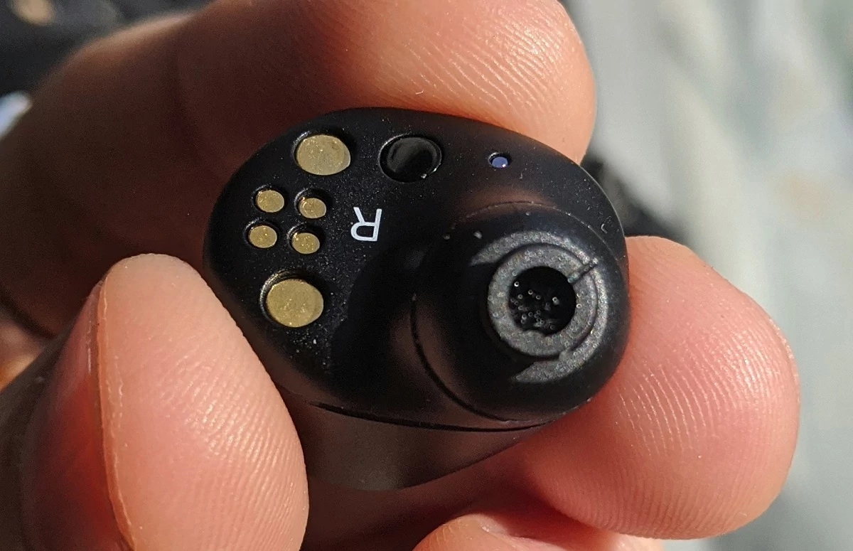Sennheiser Momentum True Wireless (13).jpg