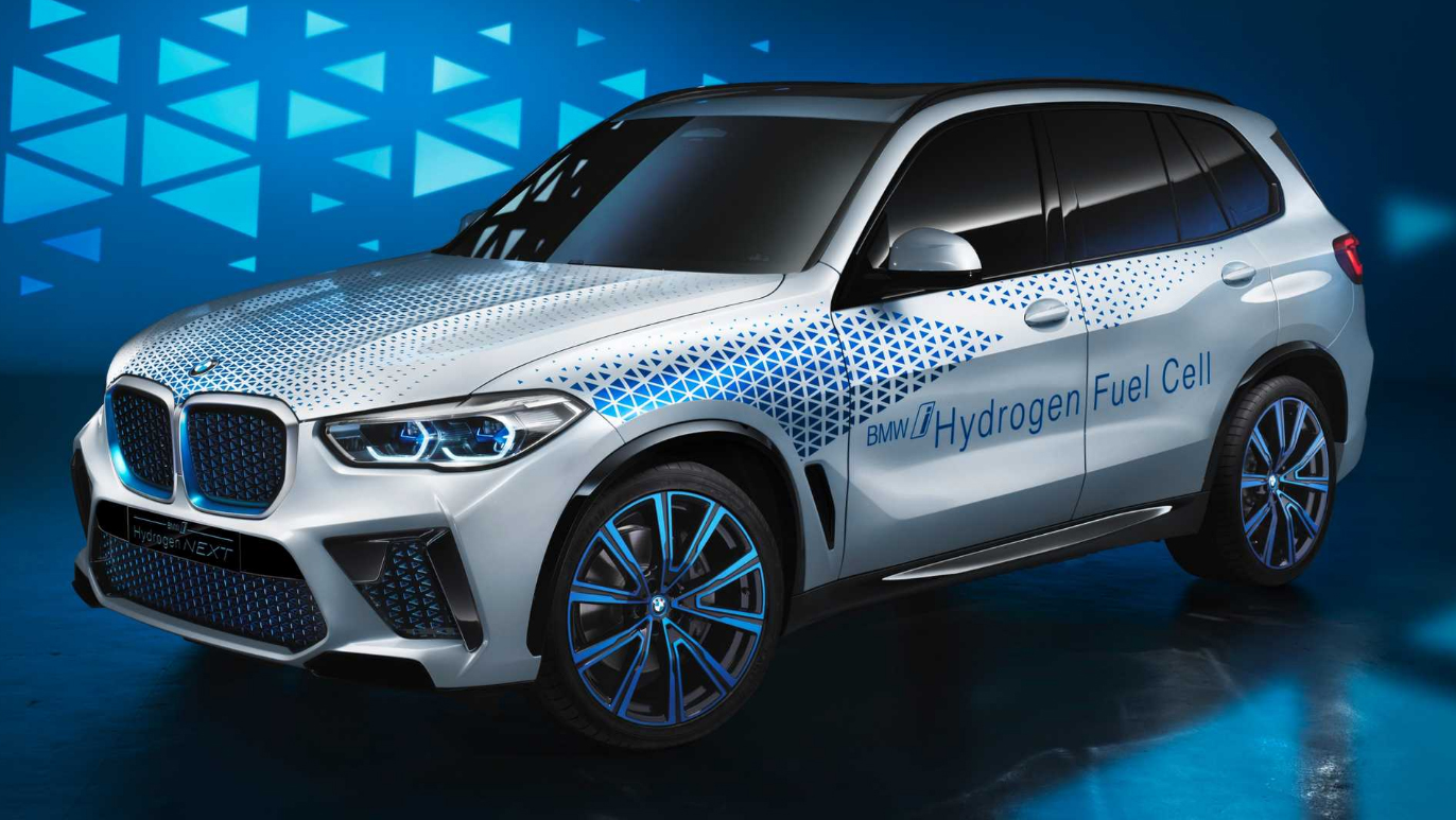 BMW présente son iX5 à hydrogène au salon automobile de Munich