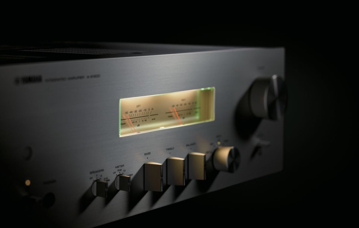 Yamaha présente trois amplificateurs rétro et des enceintes pour les audiophiles