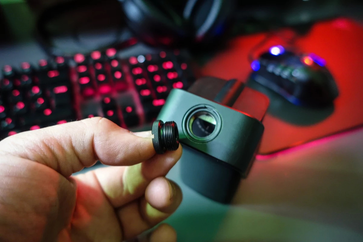 Rode NT-USB Mini, le support de montage