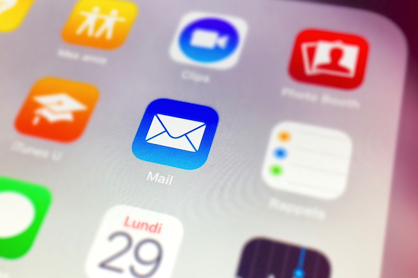 iOS 16 : Apple Mail vous permettra de posséder une adresse mail plus professionnelle