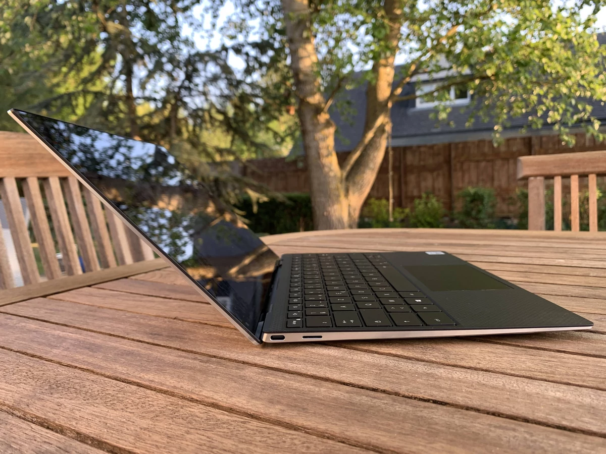 Dell-XPS-13-2020_5150-min.JPG