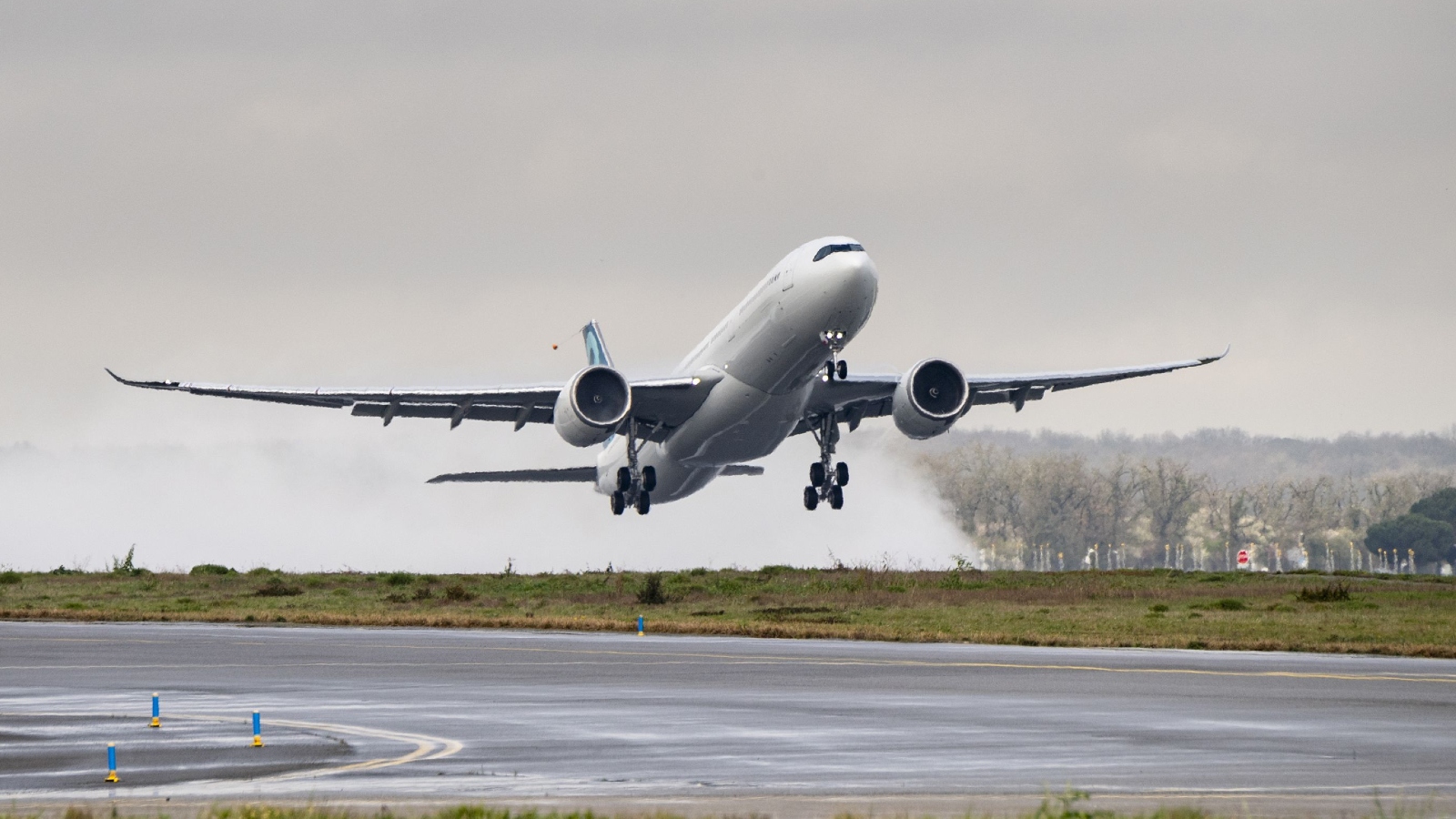 Airbus - Boeing : pertes monstres, licenciements... les deux avionneurs broient du noir