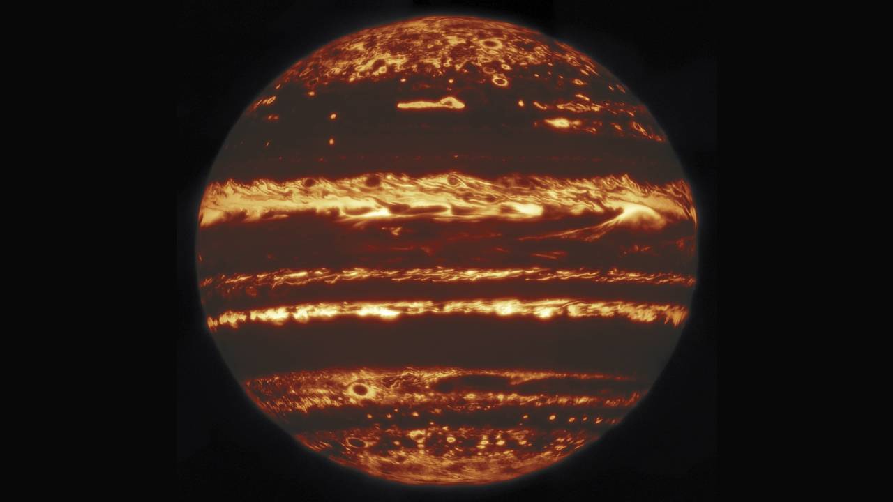 Comprendre les tempêtes de Jupiter grâce à une impressionnante image infrarouge