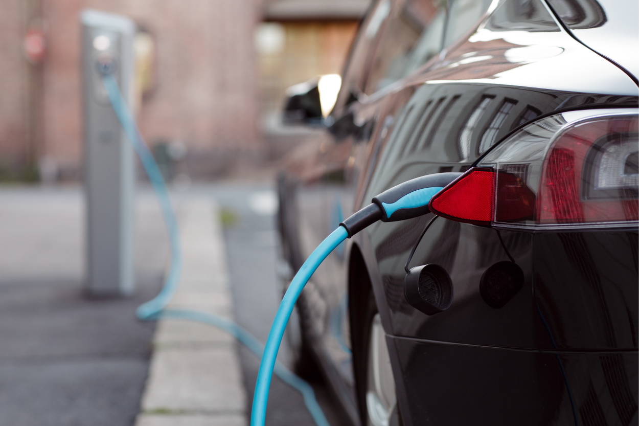 Le nombre de bornes de recharge pour véhicules électriques a cru de 60% dans le monde l'an dernier