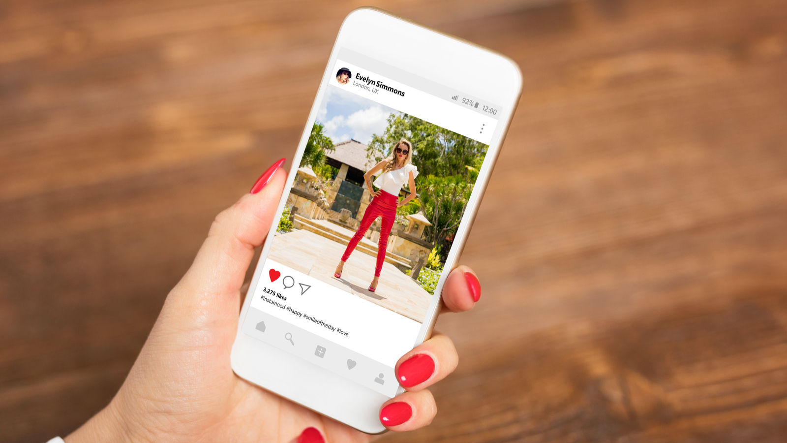 Instagram va ajouter des posts suggérés à la fin de votre flux