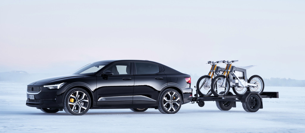 Polestar s'associe à CAKE pour donner un coup de boost aux motos et voitures électriques