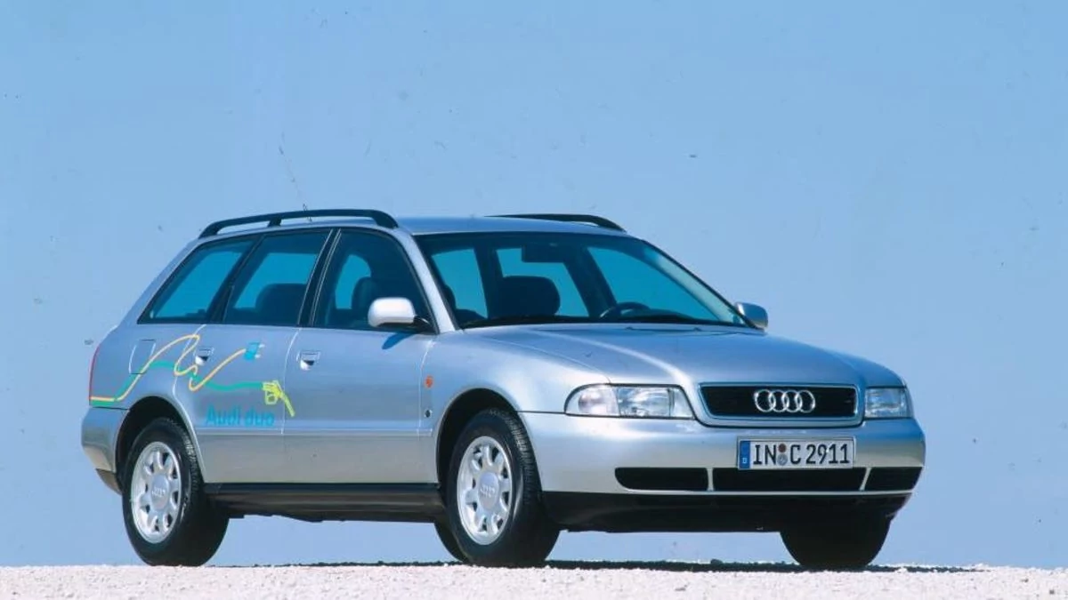 Audi A4 Avant 1997 Hybride © Audi