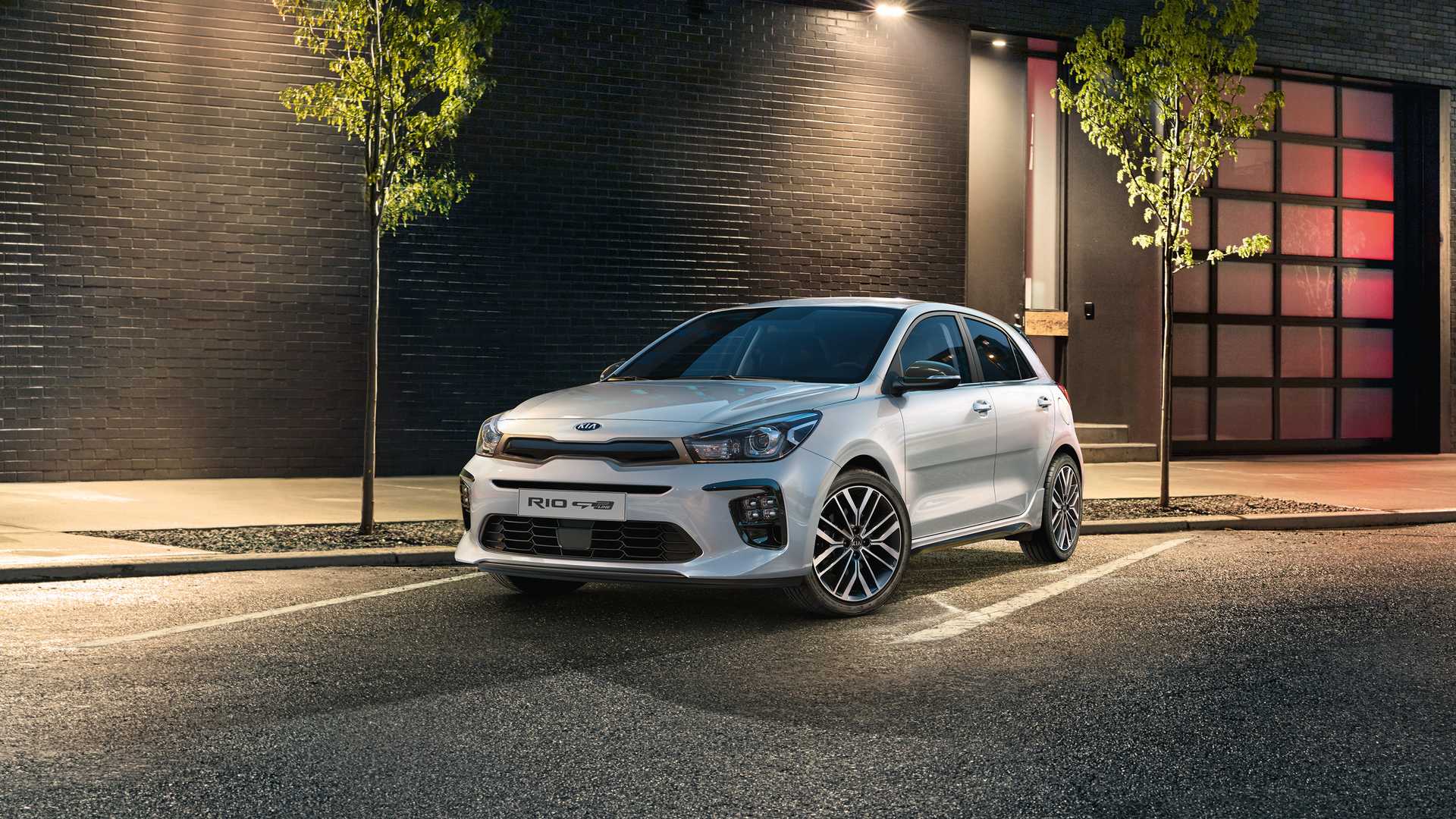 La version restylée de la Kia Rio proposera une motorisation hybride