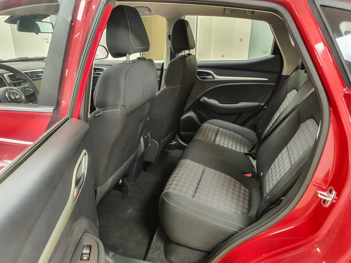 MG ZS EV, l'intérieur de la finition confort © David Nogueira