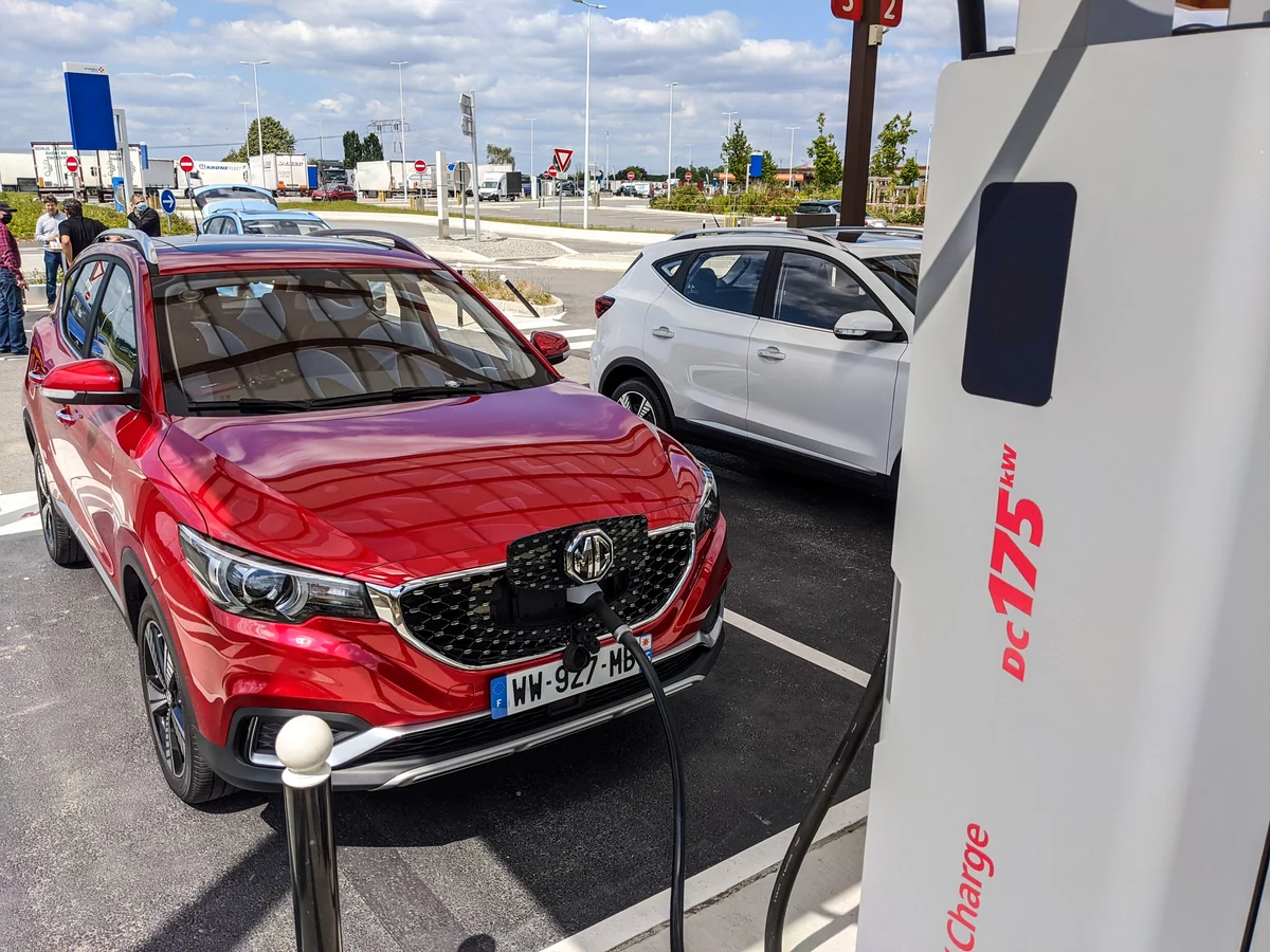 MG ZS EV, la charge 1 © David Nogueira