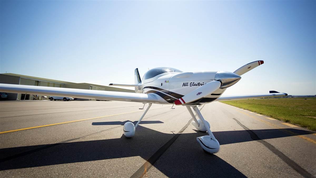 eFlyer 2 : l'avion 100% électrique de Bye Aerospace approche de la phase critique de conception