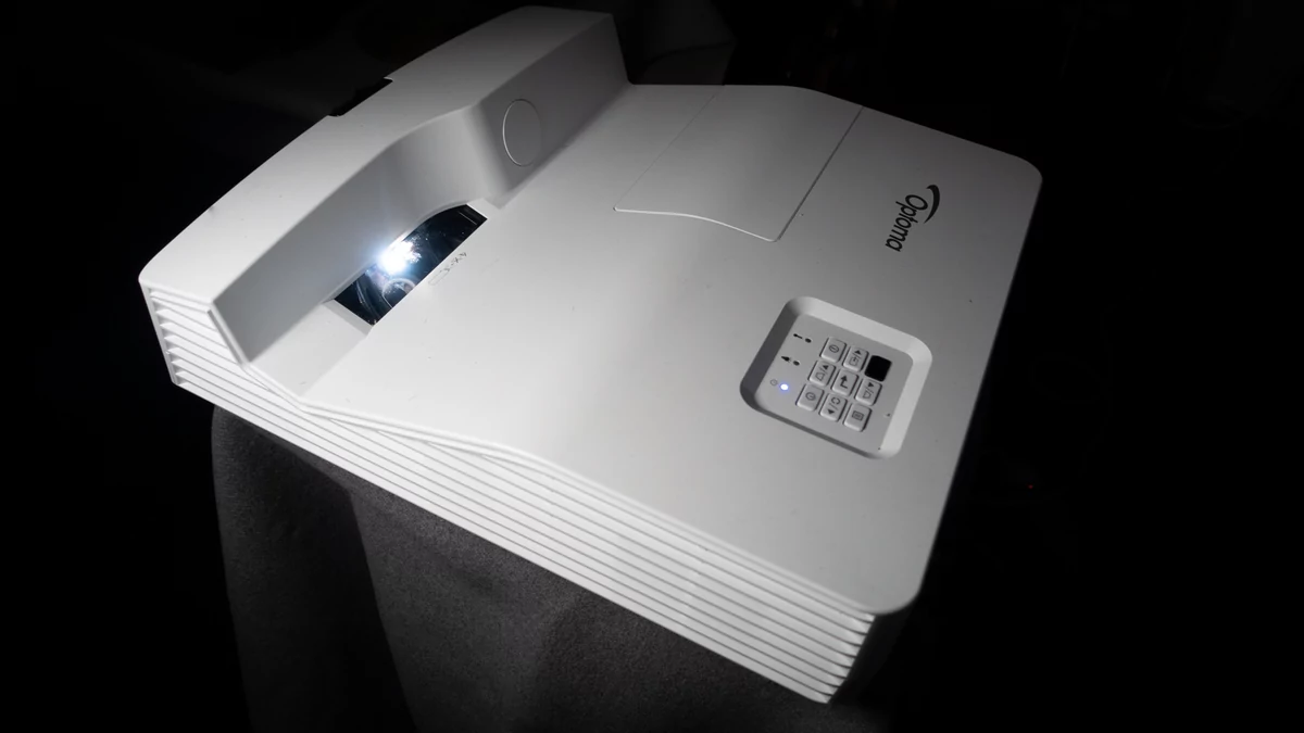 Optoma HD35UST, l'installation