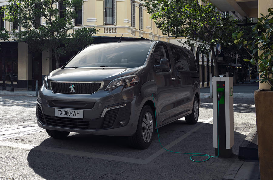 Peugeot va sortir l&#39;e-Traveller, son gros monospace de huit places 100 % électrique