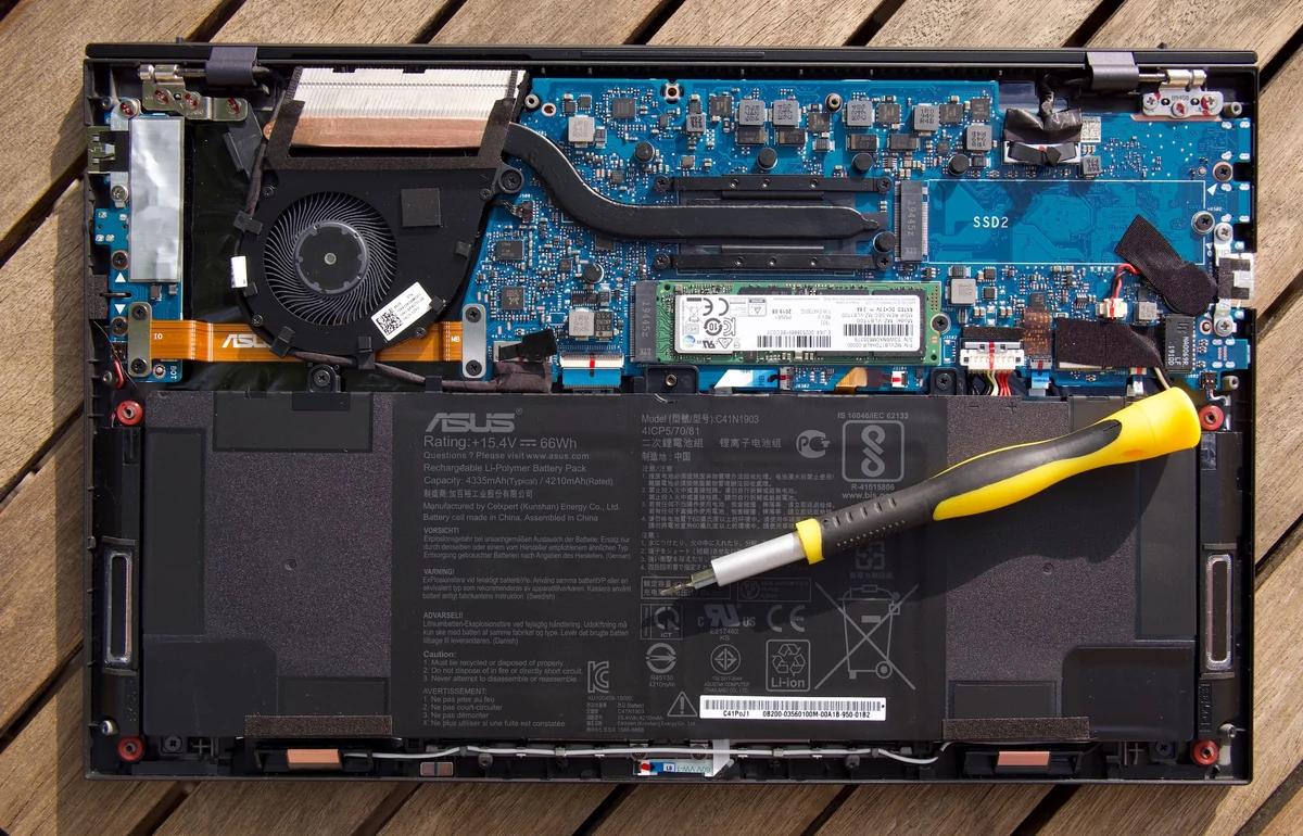 ASUS-ExpertBook_5638-min.jpg