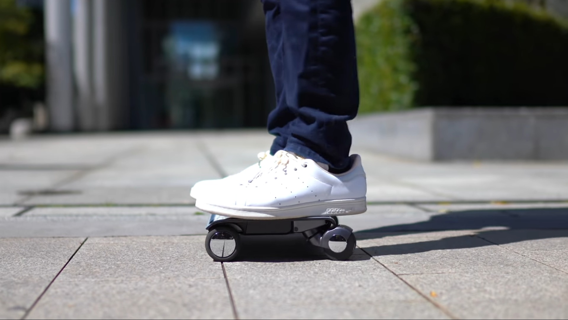 Overboard? PC portable ? Planche à roulettes ? Découvrez l'étonnant Walkcar de Cocoa Motors