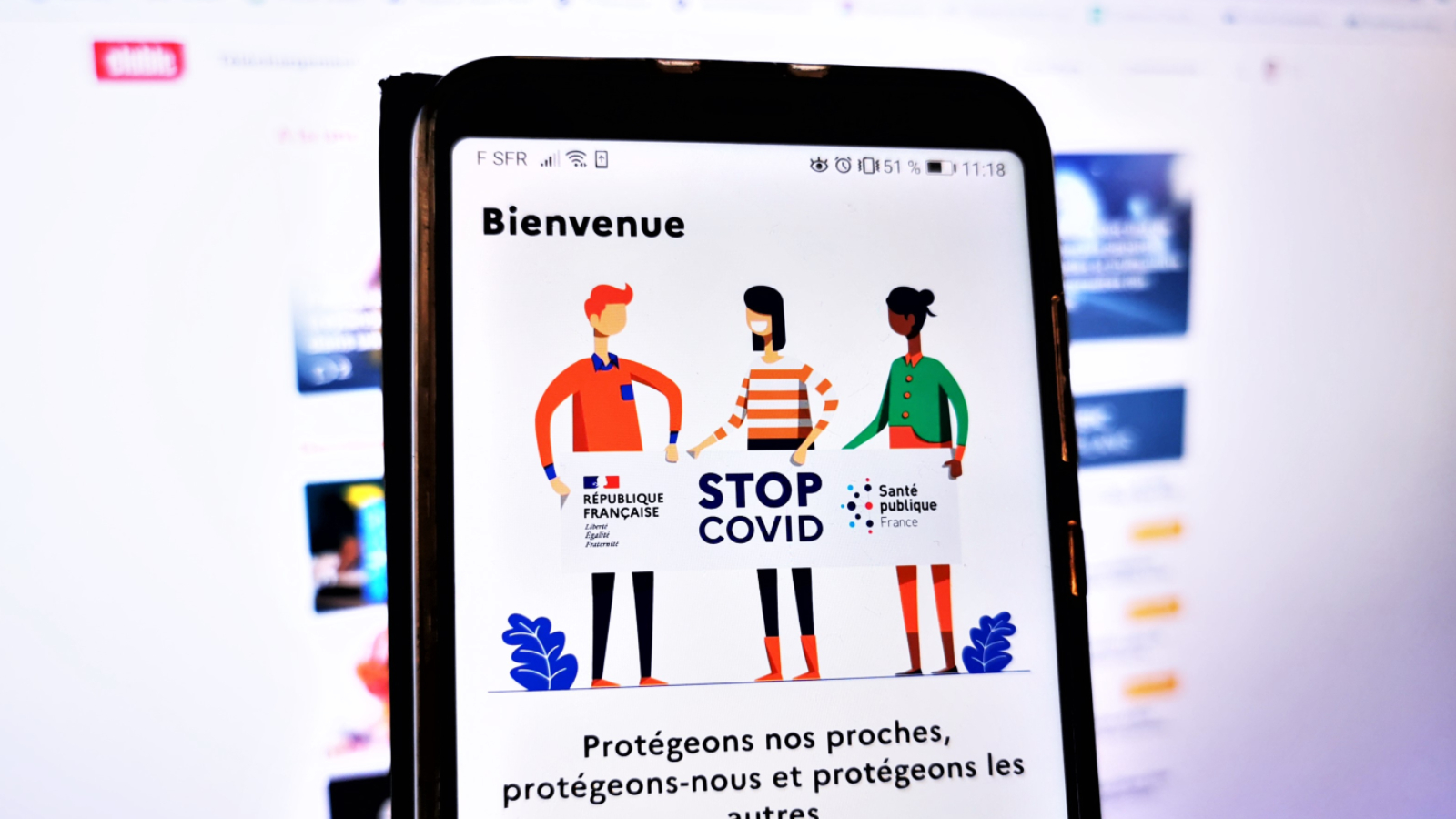 Confinement : l'attestation de déplacement bientôt disponible sur l'application TousAntiCovid