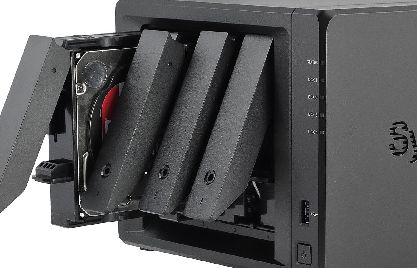 Synology annonce sa nouvelle gamme « Plus » : du NVMe, mais pas de 2,5 GbE