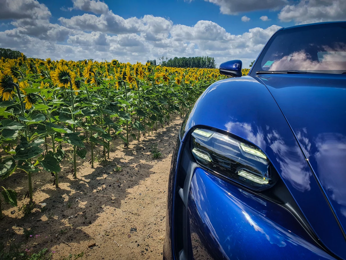 Porsche Taycan Turbo © David Nogueira
