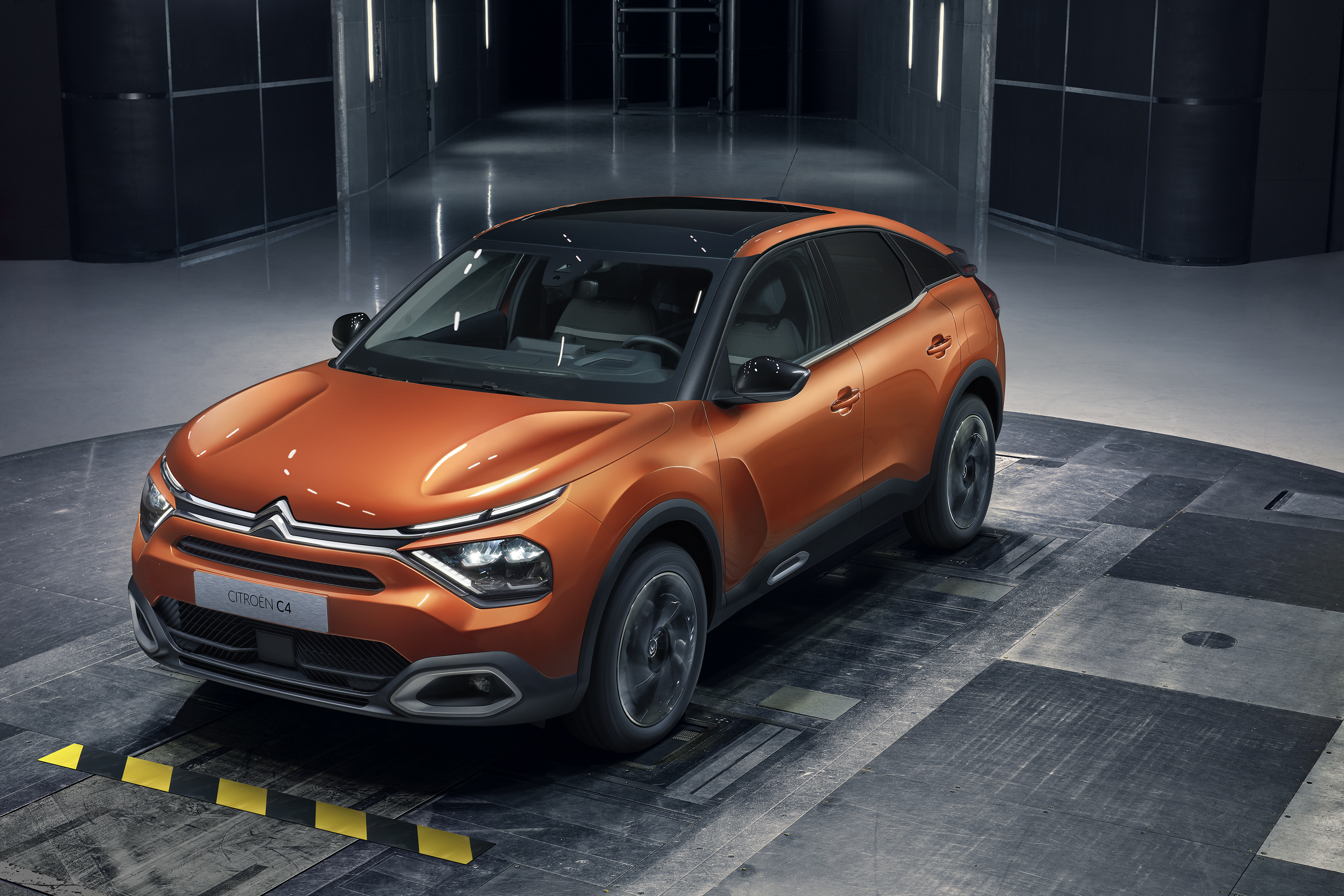 Nouvelle Citroën C4. Rupture de style et version électrique pour 2021