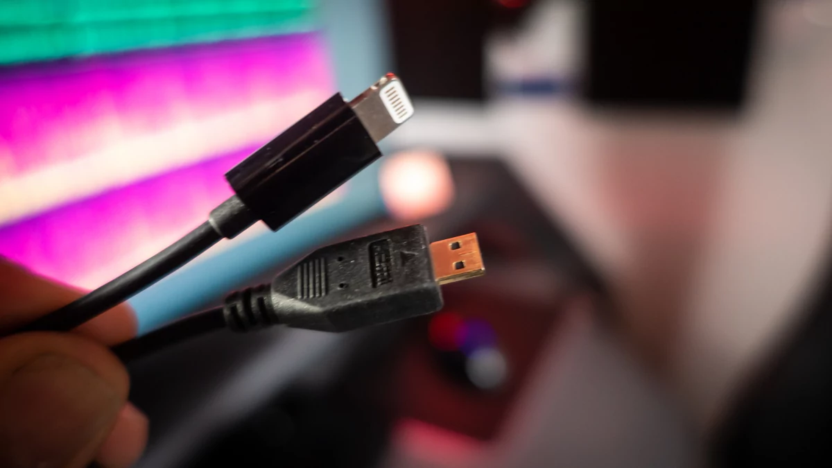 Audio-Technica AT2020USBi, le câble lightning