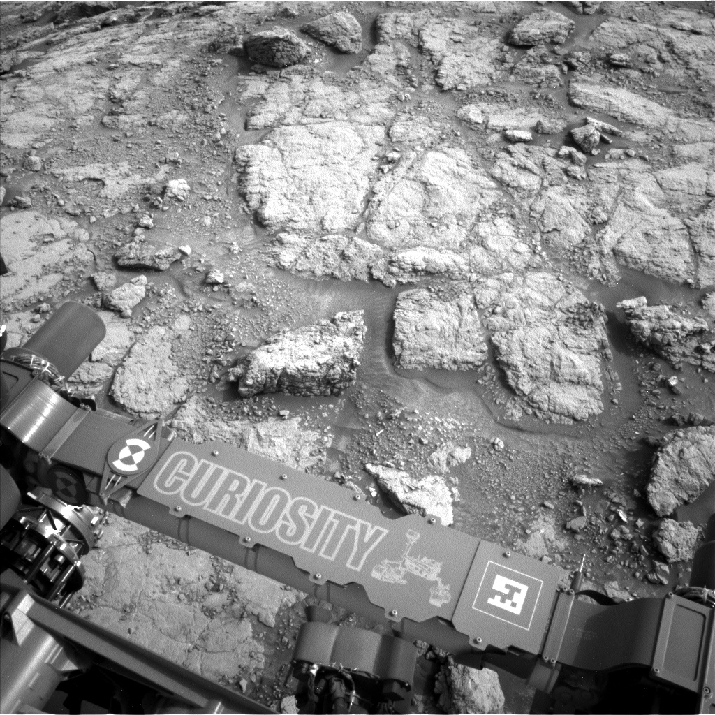 Curiosity Mars robot bloodstone © NASA/JPL-Caltech