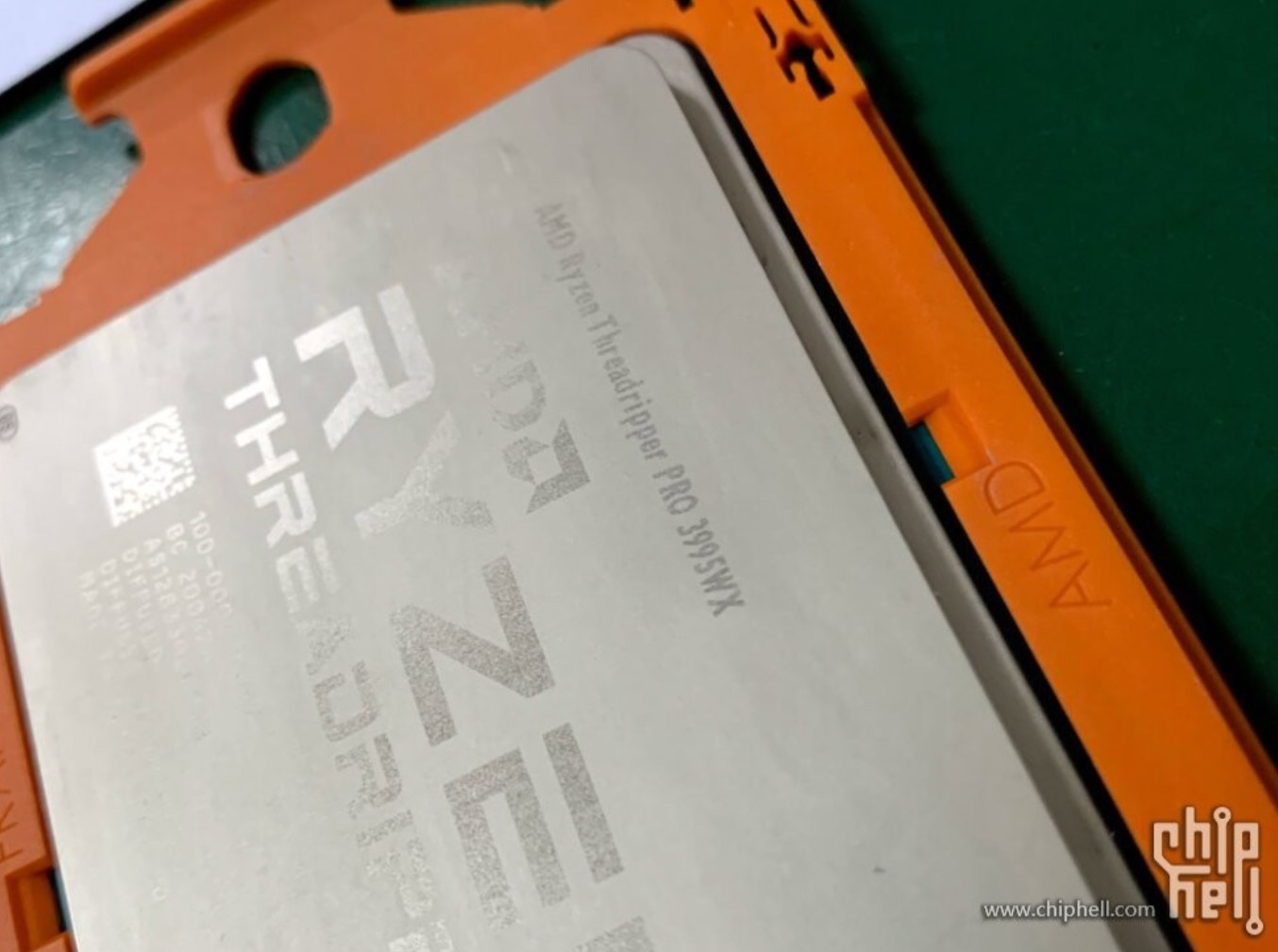 AMD : le Threadripper PRO 3995WZ se dévoile, et a de quoi calmer les Xeon W d'Intel