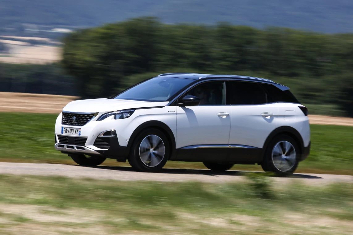 Peugeot 3008 Hybrid4 © Camille Pinet