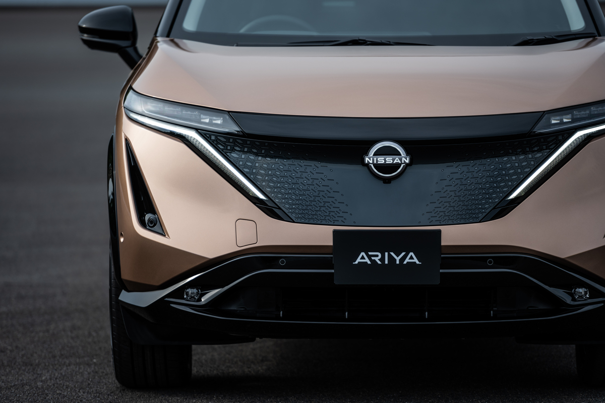 Nissan Ariya : le crossover électrique se dévoile et promet jusqu'à 500 km d'autonomie