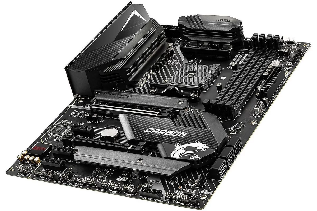 MSI MPG B550 Gaming Carbon WiFi © MSI