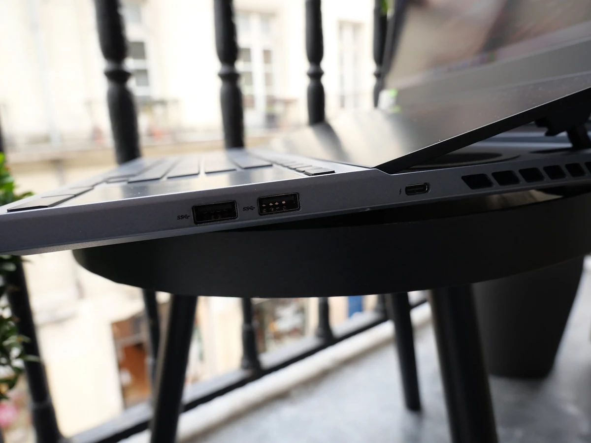 Asus ROG Zephyrus Duo © © Nathan Le Gohlisse pour Clubic