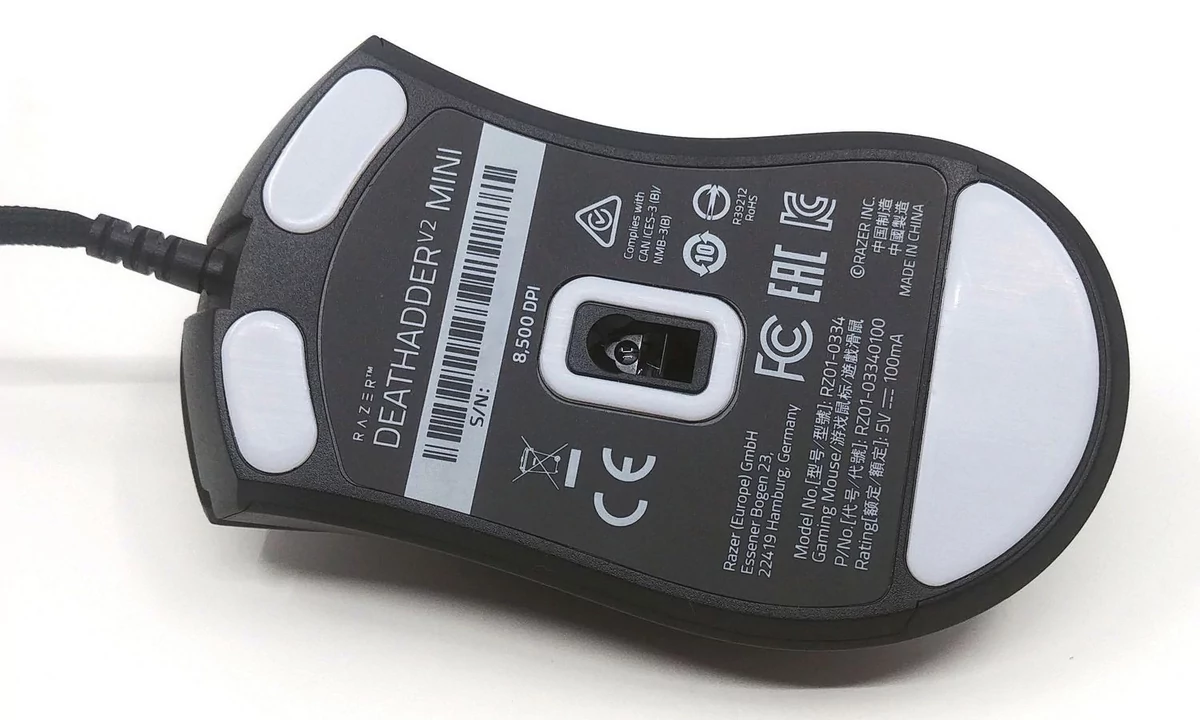 Razer DeathAdder v2 Mini © Nerces