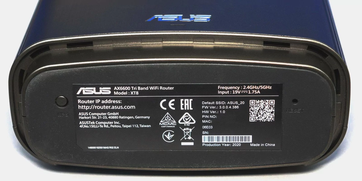 Asus ZenWiFi AX XT8 © Nerces