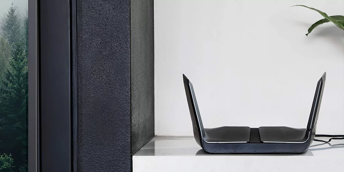 Netgear Nighthawk AX8 © Netgear
