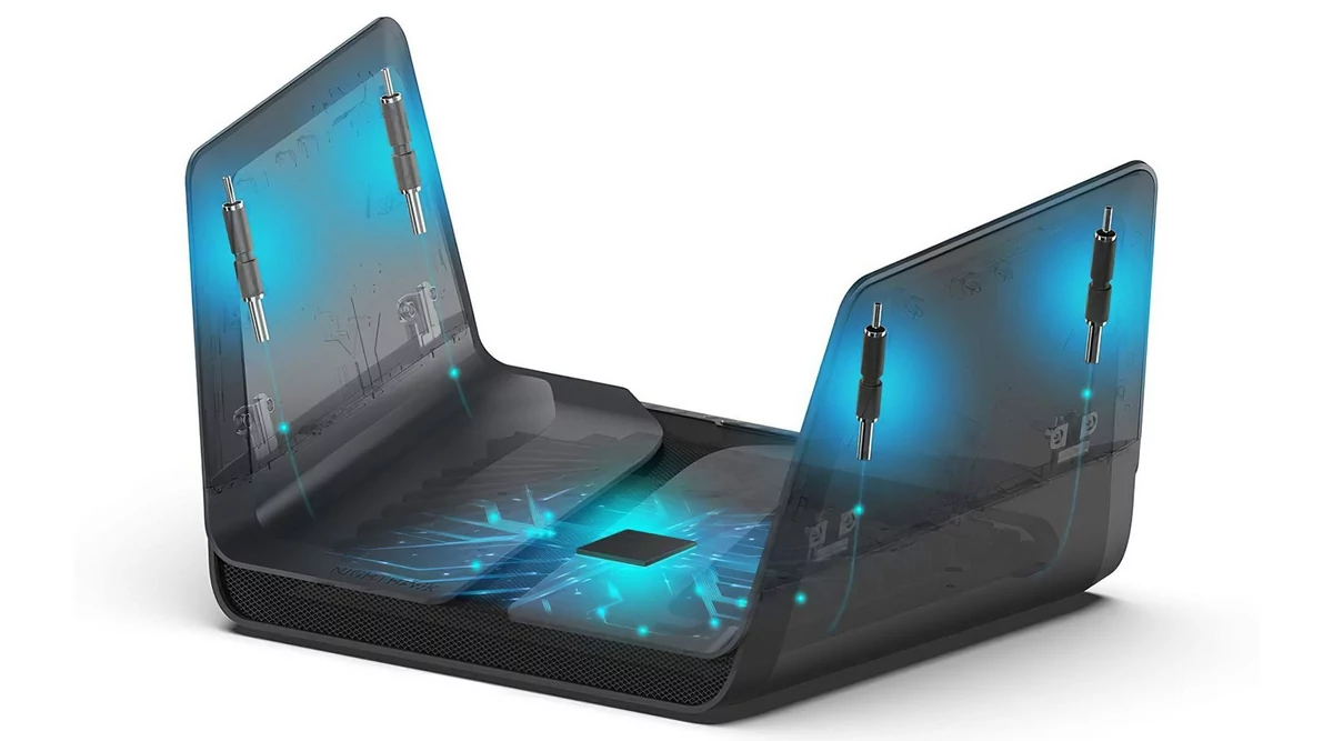 Netgear Nighthawk AX8 © Netgear