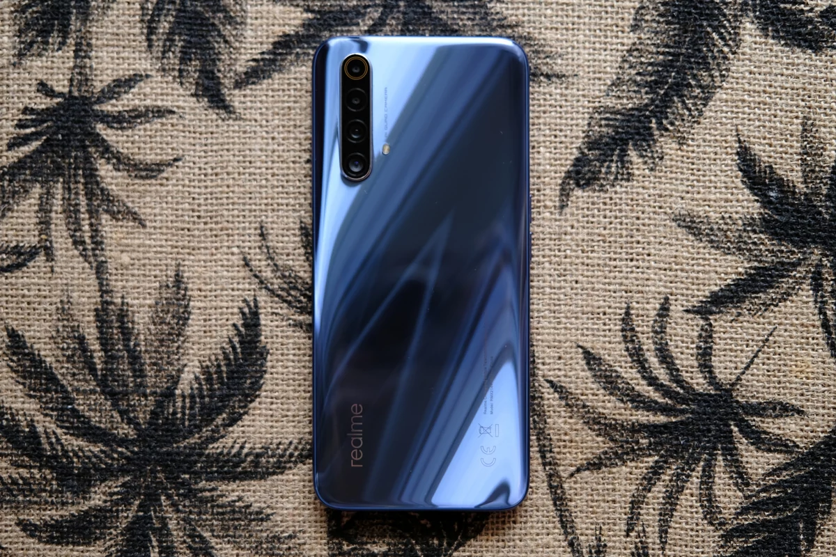 realme X50 5G dos © Clubic - MM