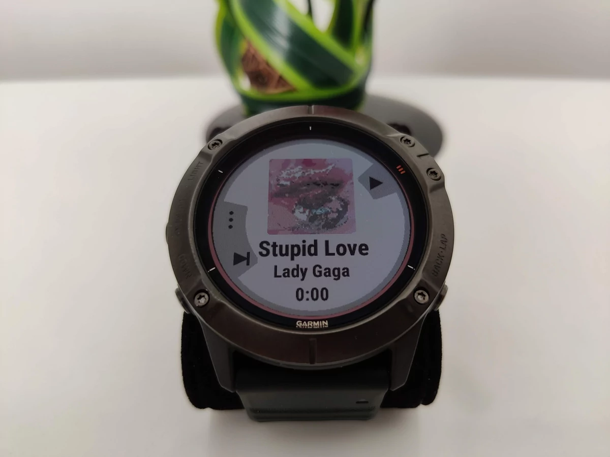 Test Garmin f nix 6X Pro Solar la montre connect e sport haut de