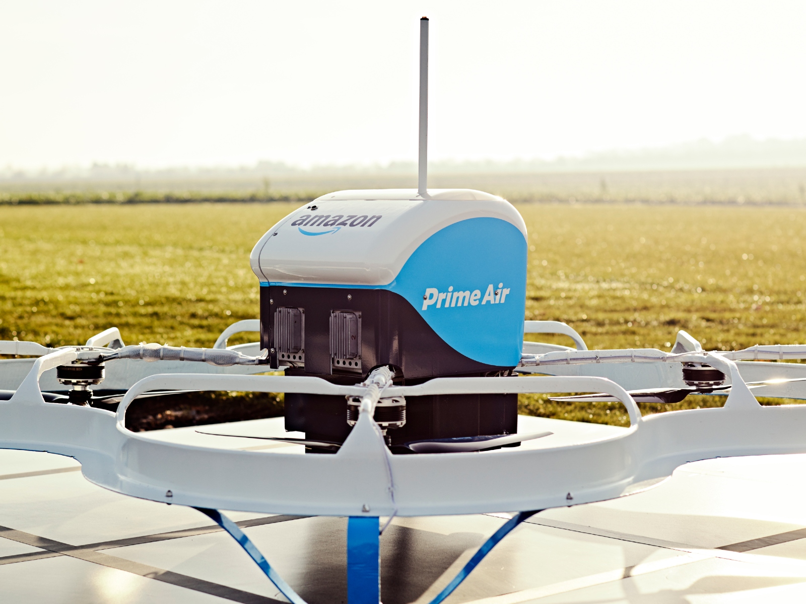 Amazon va démarrer ses tests de livraison par drone aux US