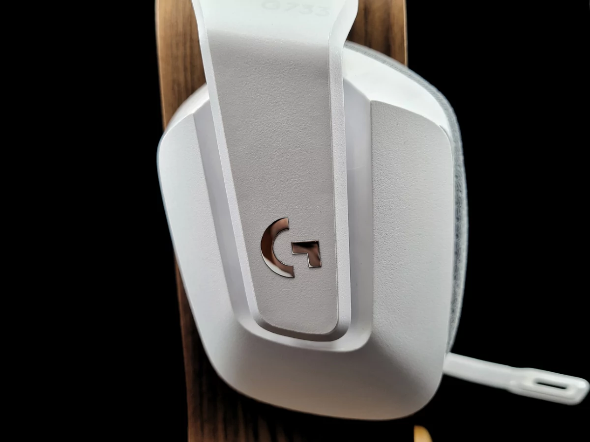 Logitech G733 blanc au meilleur prix sur