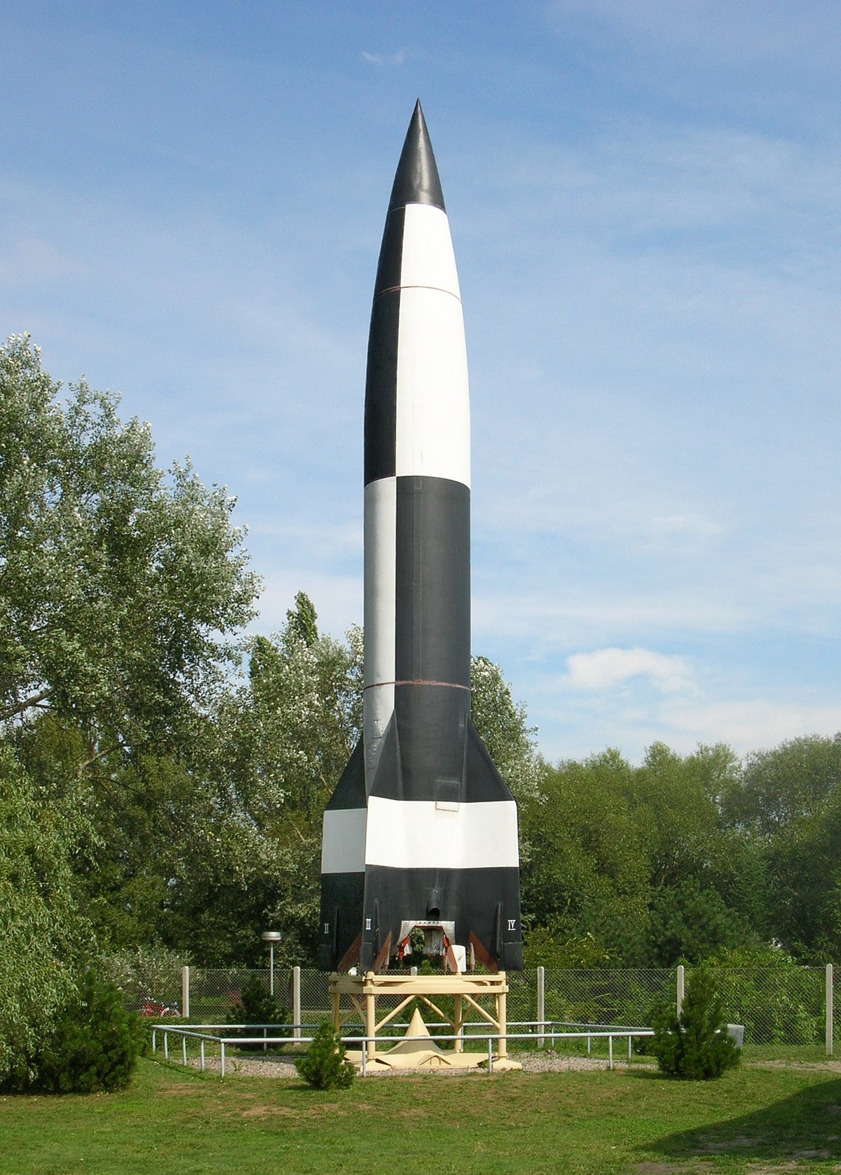 V2 missile allemagne © wikipedia/AElfwine
