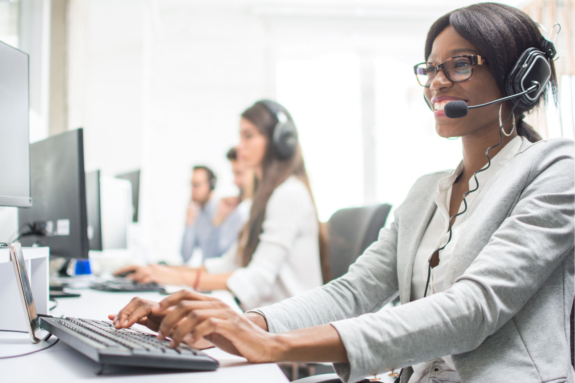 Comment contacter le service client Hello bank!