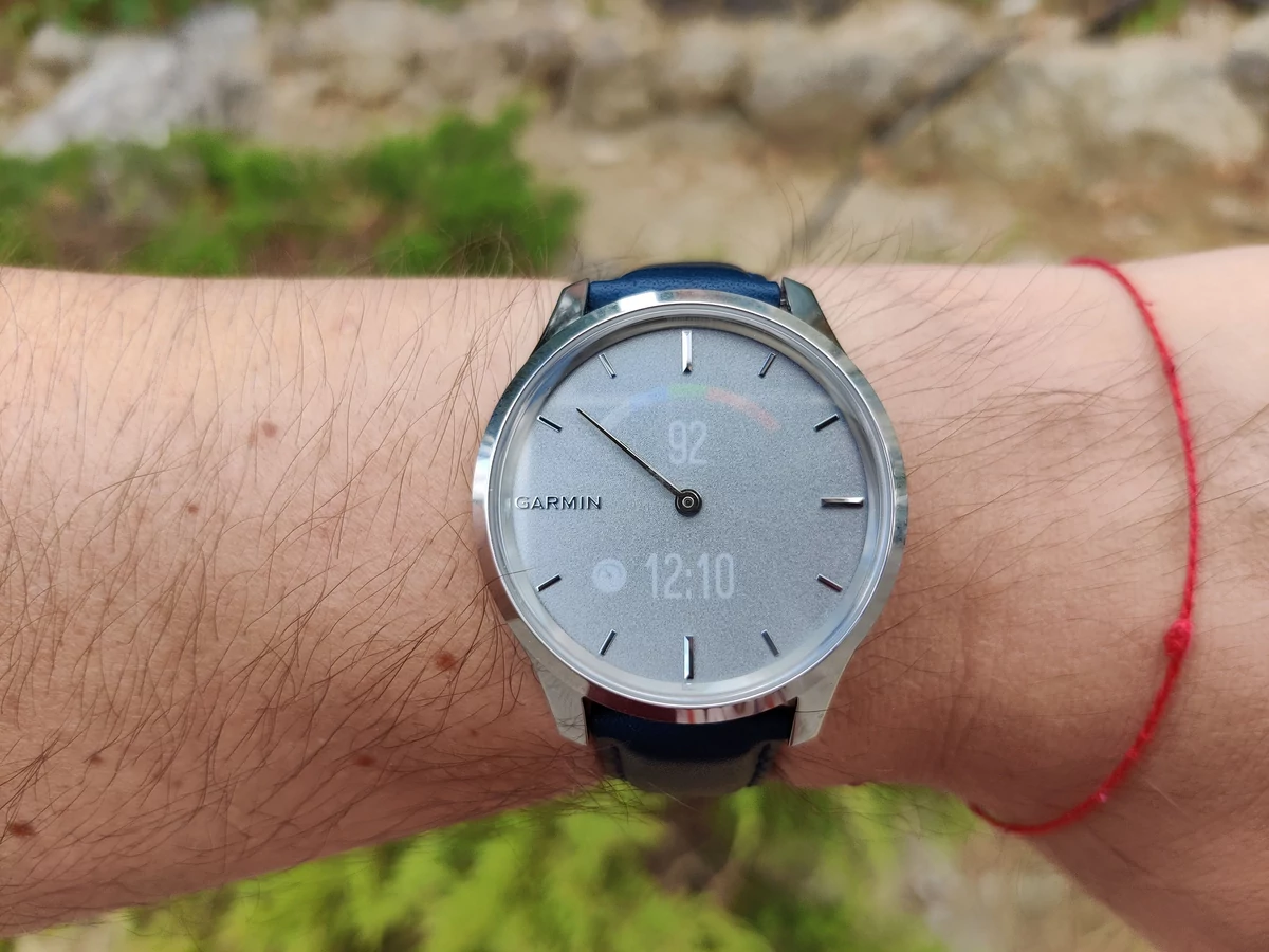 Garmin vivomove sale luxe