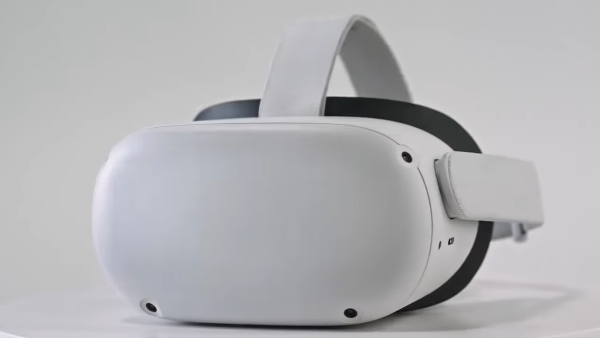Oculus Quest 2 : Facebook laisse échapper les caractéristiques de son prochain casque VR