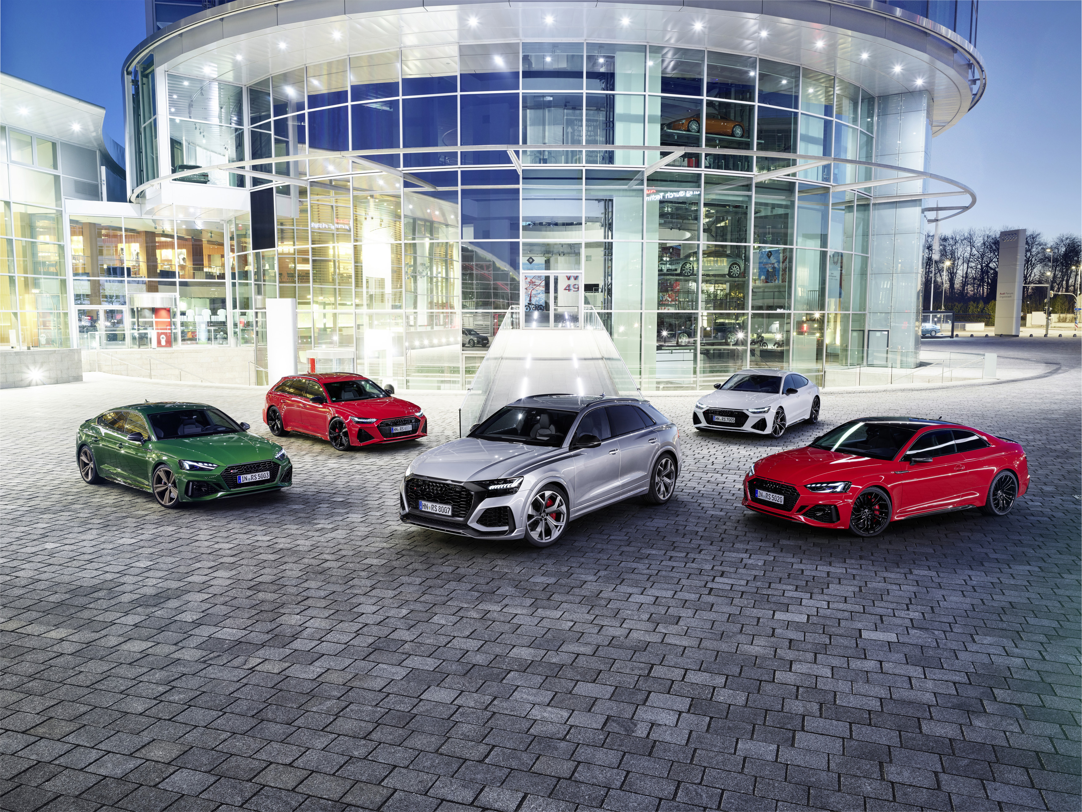 Audi va électrifier sa gamme sportive RS, avec des modèles hybrides rechargeables