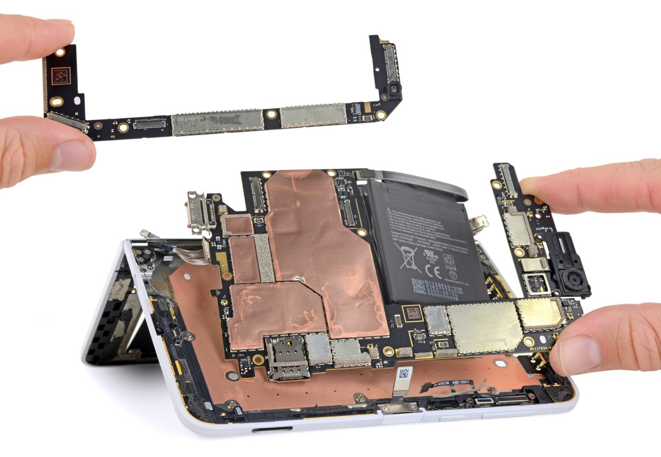 iFixit démonte le Surface Duo de Microsoft, deux fois plus compliqué à réparer qu'un smartphone