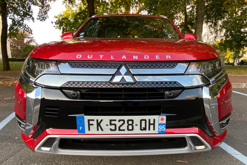 Mitsubishi Outlander © Jérôme Cartegini
