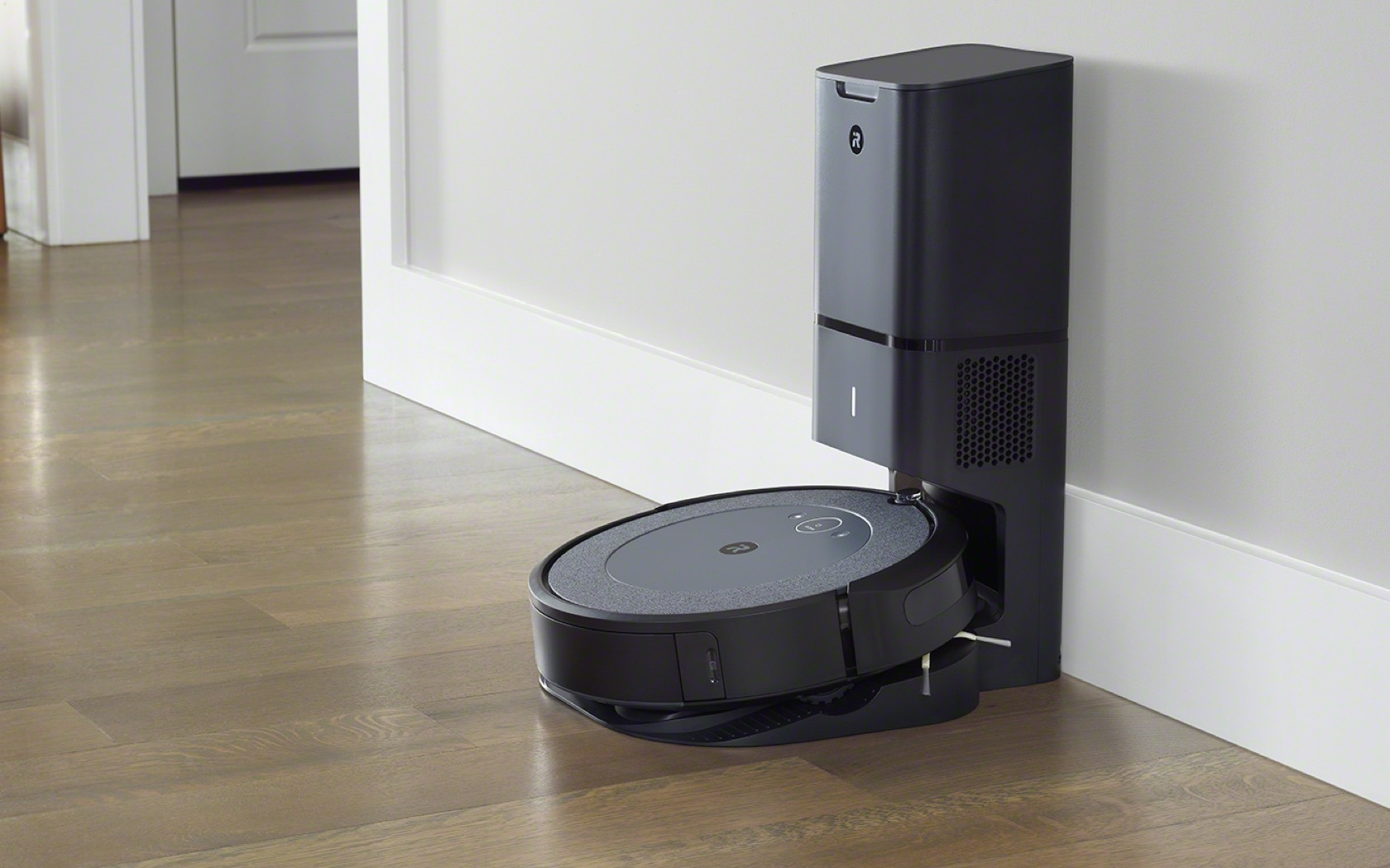 iRobot présente le Roomba i3+, un aspirateur robot à vidage automatique plus abordable