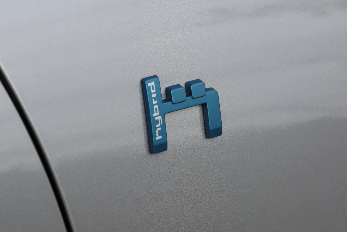 Citroën C5 hybride rechargeable © Camille Pinet